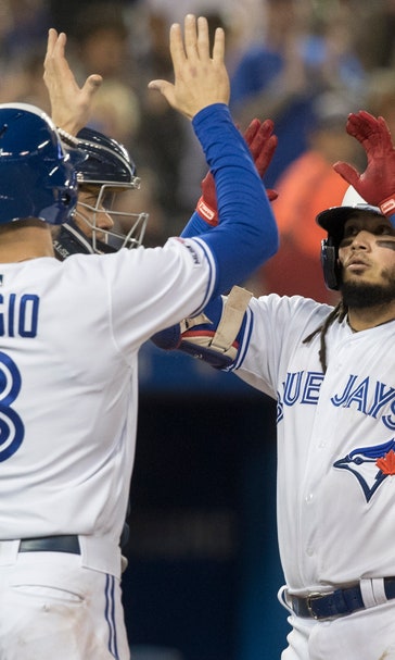 Galvis, Grichuk HR as Jays end 6-game skid, beat Yankees 4-3